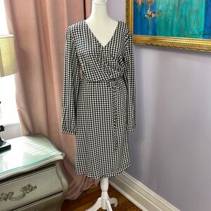 ModCloth Black Houndstooth Long Sleeve Wrap Dress Large